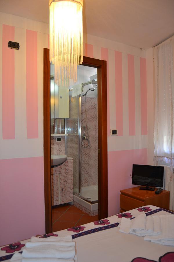 Miramare Struttura Sulla Spiaggia 普拉塔莫纳 外观 照片