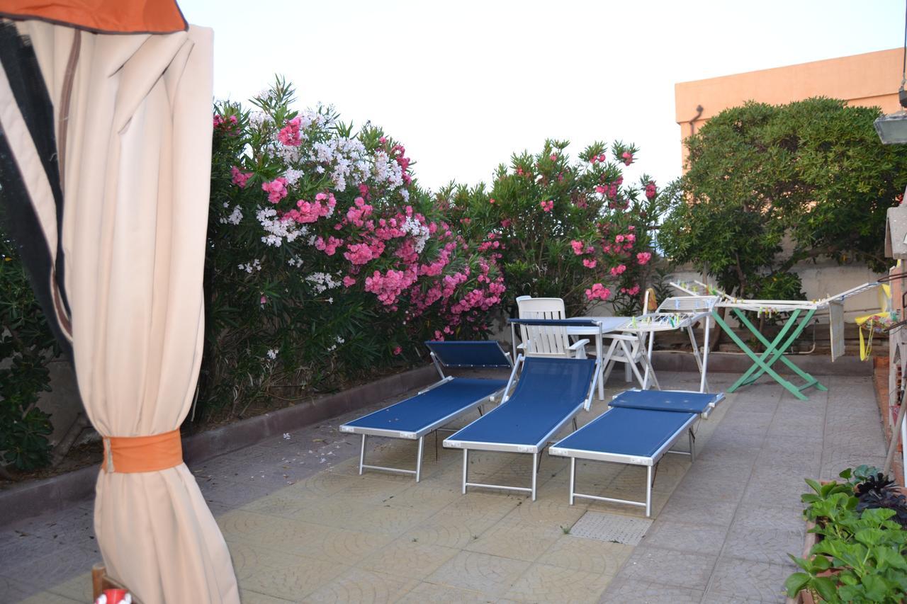 Miramare Struttura Sulla Spiaggia 普拉塔莫纳 外观 照片