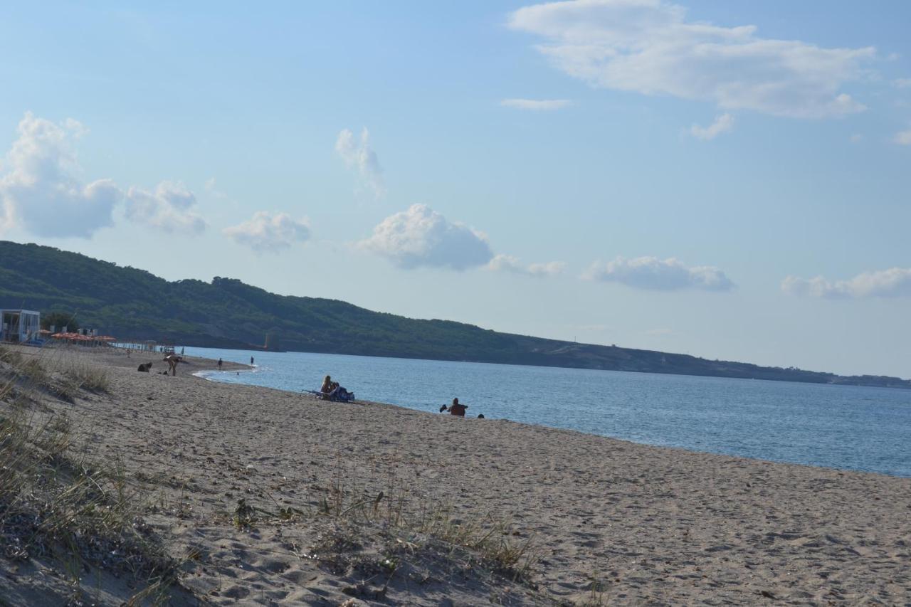 Miramare Struttura Sulla Spiaggia 普拉塔莫纳 外观 照片